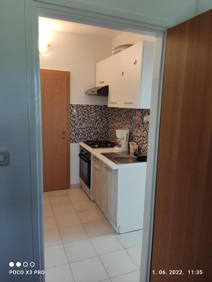 Apartmani Bruna Bilice Vrulje  Esterno foto